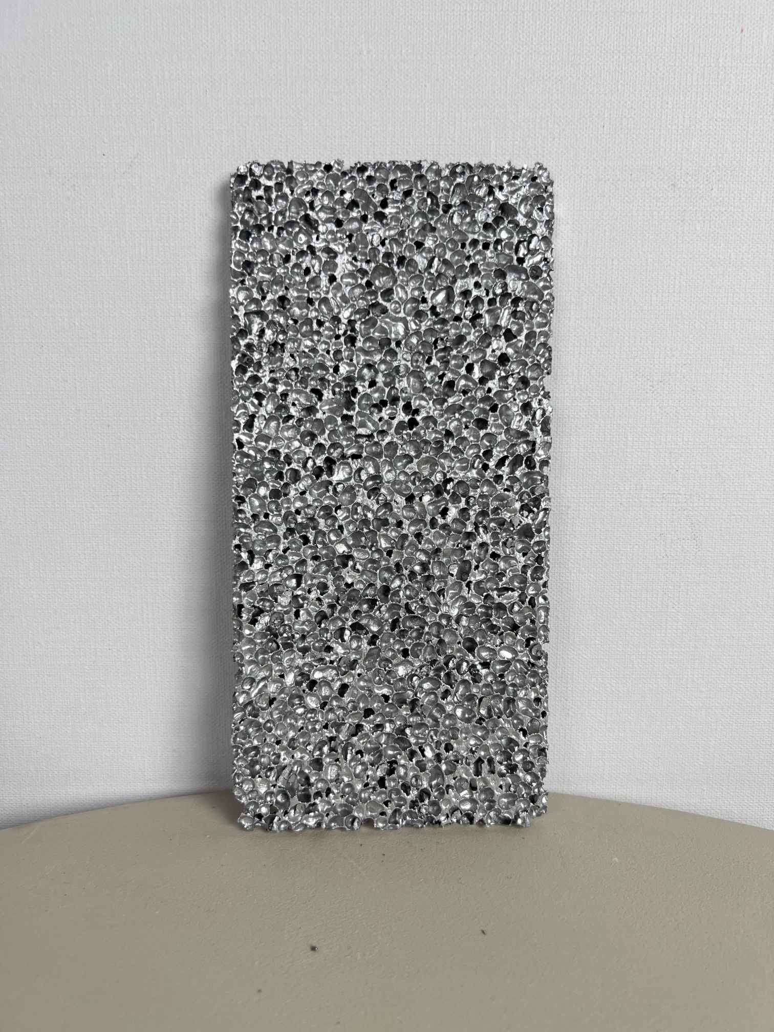 Aluminum Foam-Sliver pervious to light